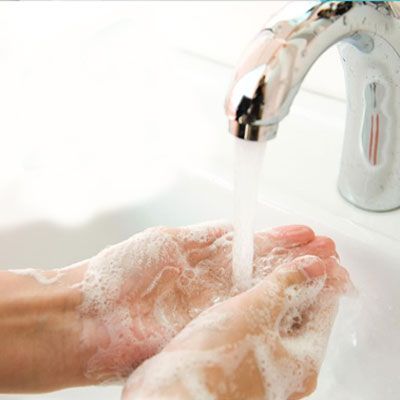Bakterizide Wirksamkeitsprüfung von hygienischen Händedesinfektionsmitteln und Antiseptika