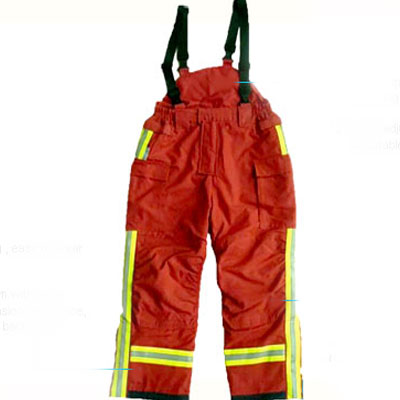 Verbrennungstest in Kleidungsstücken und Bekleidungsgeweben